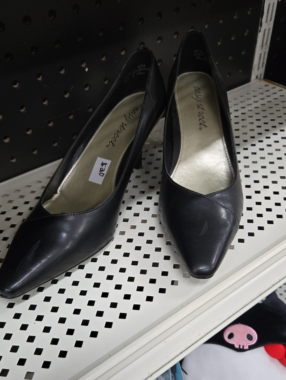 easy street Black Pointed-Toe Leather Pumps - Picture 1 of 1